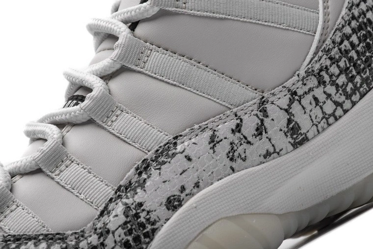  Bone CD6846-002 Low Snake Jordan Retro 11 Light 0511